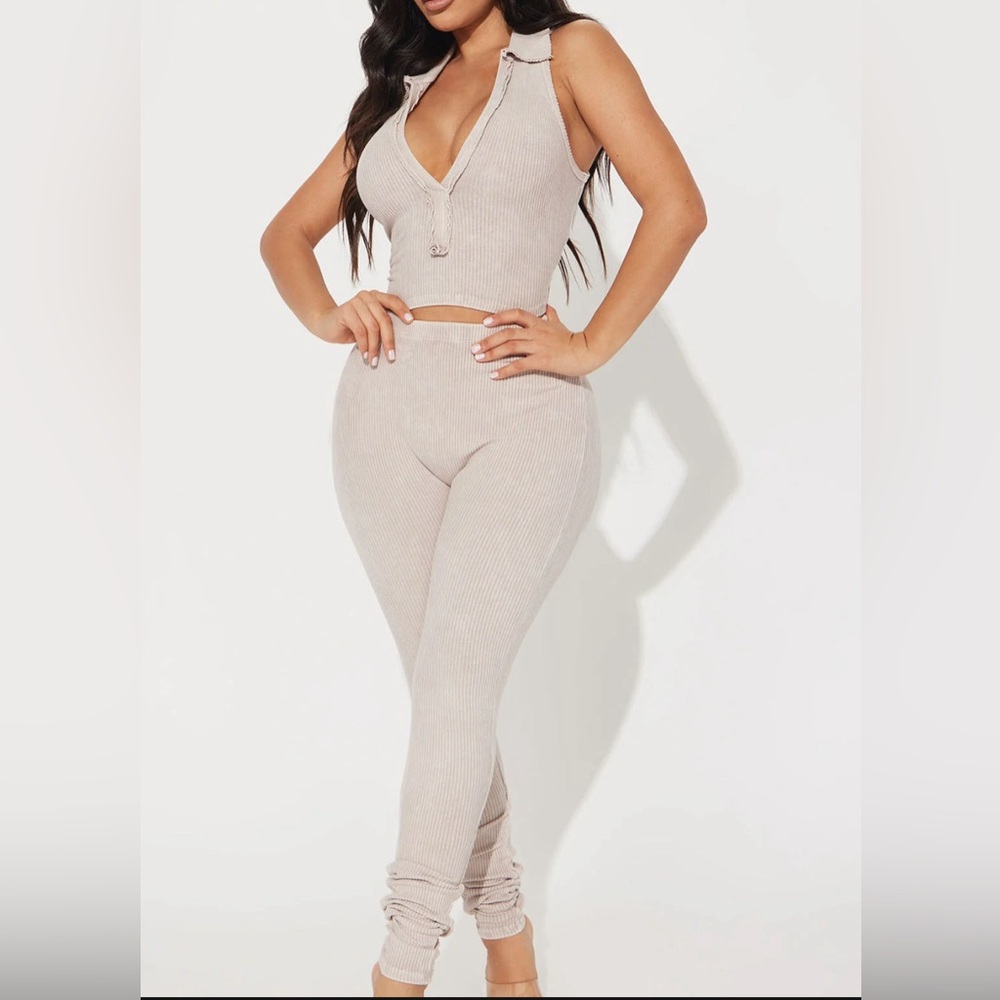 Taupe leggings set
